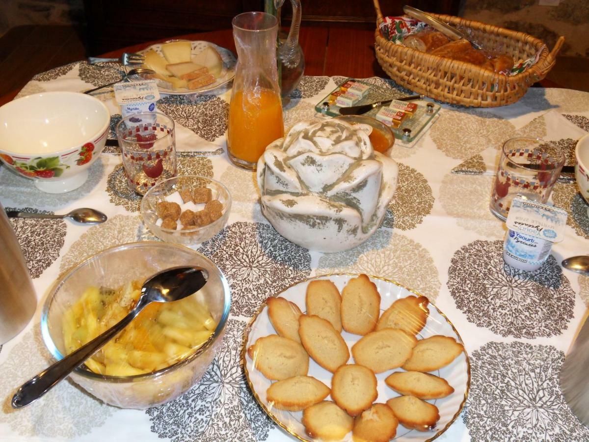 Boussenac Chambres Et Table D'Hotes Du Pere المظهر الخارجي الصورة